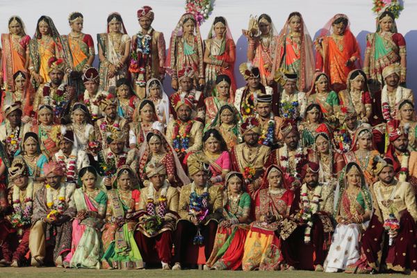 Newly Weds During Mass Wedding Ceremony in India Newly Weds During Mass Wedding Ceremony in India - Sputnik International