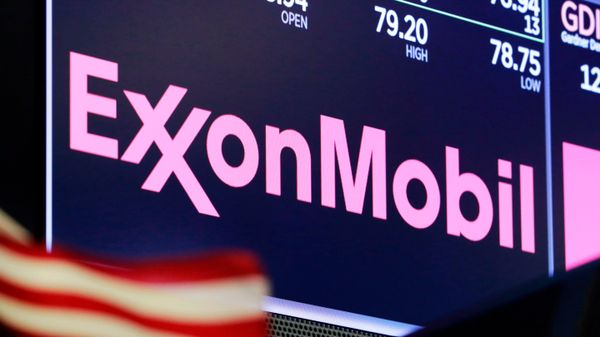ExxonMobil logo - Sputnik International