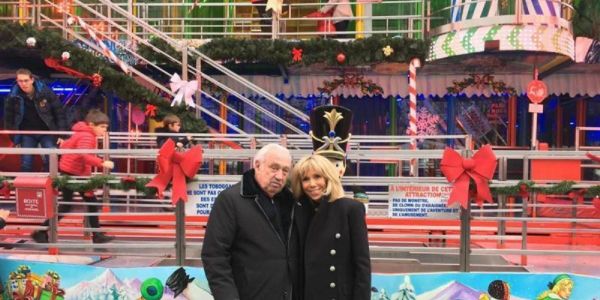 Brigitte Macron is posing for a photo with Marcel Campion Brigitte Macron is posing for a photo with Marcel Campion - Sputnik International