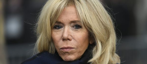 French first lady Brigitte Macron is seen prior to a visit at the Centre Georges Pompidou modern art museum, on November 27, 2018 in Paris, as part of Iohannis' state visit to France - Sputnik International