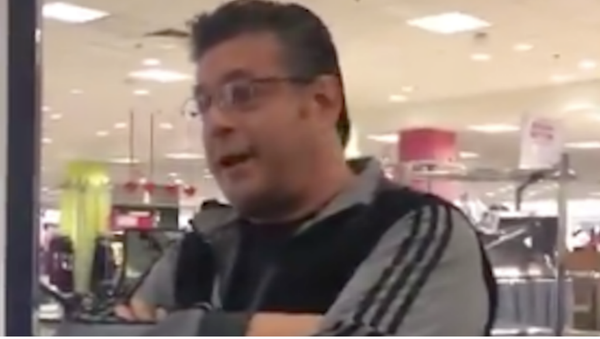 Texas Man Confronted for Racist Rant Over Arabs and Democrats - Sputnik International