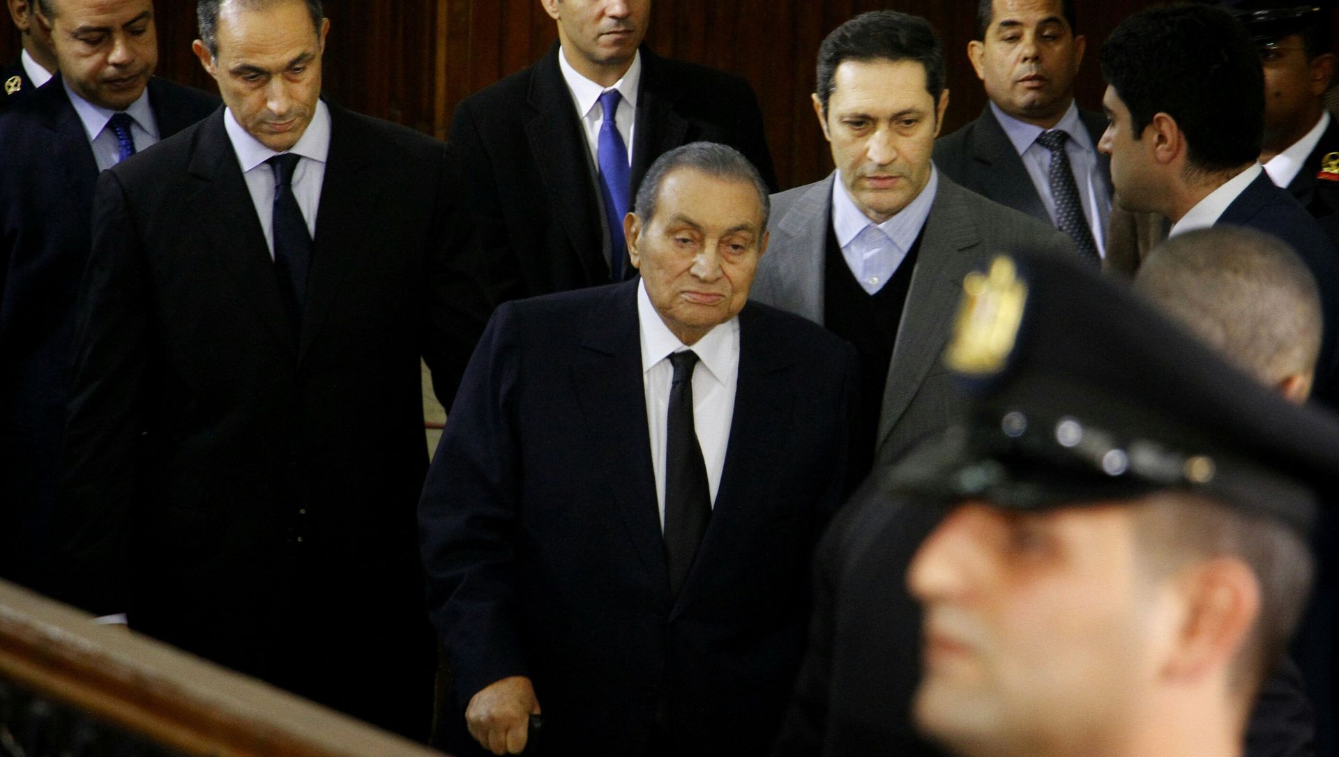Former Egyptian President Hosni Mubarak, center, arrives with his sons Alaa, left, and Gamal, right, to testify in a courtroom at the National Police Academy in Cairo, Egypt, 26 December 2018. Former Egyptian President Hosni Mubarak, center, arrives with his sons Alaa, left, and Gamal, right, to testify in a courtroom at the National Police Academy in Cairo, Egypt, 26 December 2018. - Sputnik International, 1920, 25.02.2021