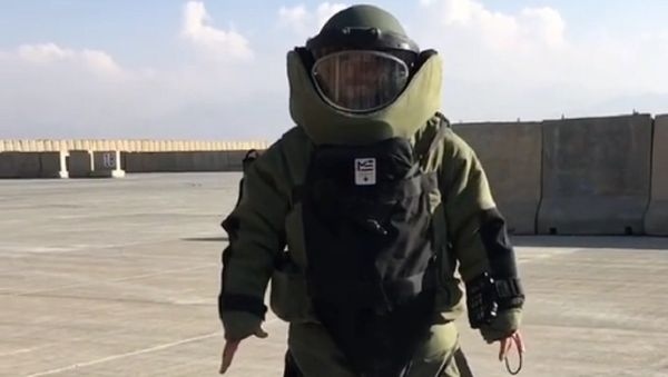 Bomb-suit burpees - Sputnik International