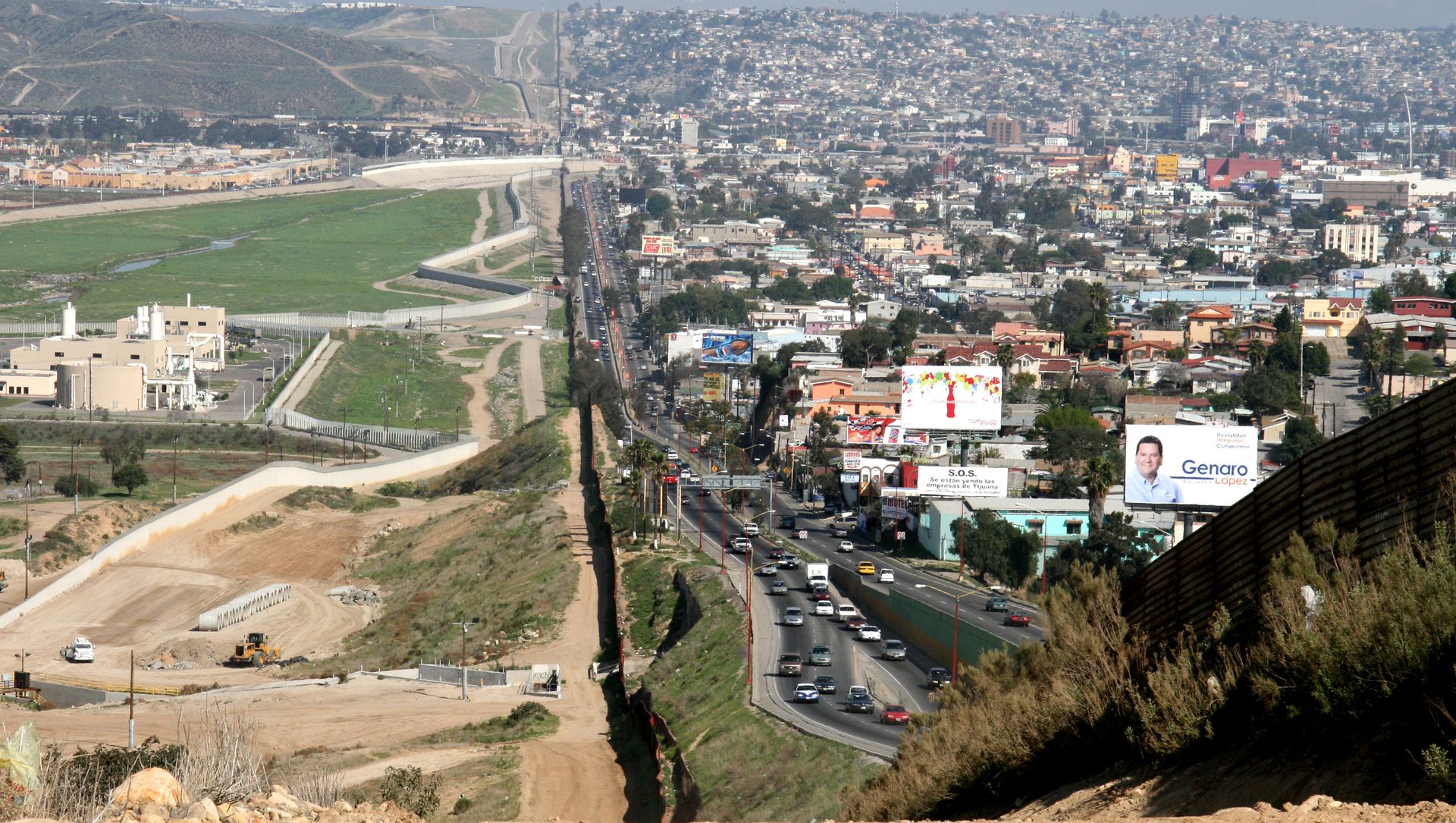 on the US-Mexico border. To the left San Diego, California, US. To the right Tijuana, Baja California, Mexico. on the US-Mexico border. To the left San Diego, California, US. To the right Tijuana, Baja California, Mexico. - Sputnik International, 1920, 10.04.2021