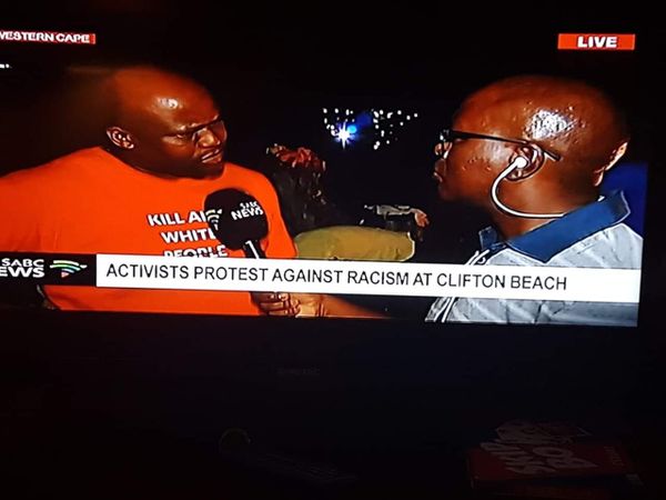 South African Activist Wearing Alleged Kill All White People T-Shirt - Sputnik International