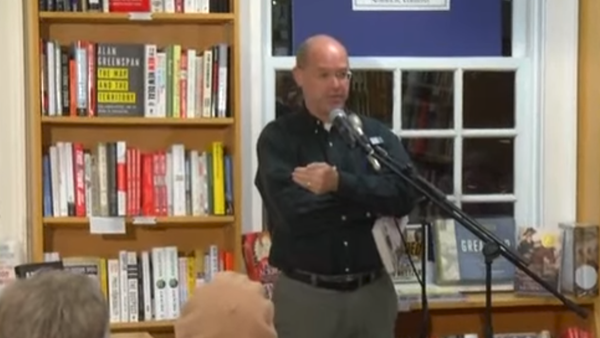 William Arkin argues that unelected officials in our national security establishment are undermining our constitutional rights.  He says that these bureaucrats, in the name of fighting terrorism, have figured out ways to work between the letter of the law and continue to remain largely untouchable, despite the many whistle-blower disclosures over the past few years.  Mr. Arkin spoke at Norwich Bookstore in Norwich, Vermont. - Sputnik International