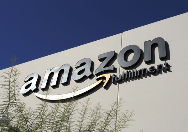 France Slaps Google, Amazon With a Total of 135 Mln Euros in Fines France Slaps Google, Amazon With a Total of 135 Mln Euros in Fines - Sputnik International