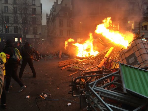 'Yellow Vests' Movement Holds Protests in Paris for Eight Weeks in Row (VIDEO) 'Yellow Vests' Movement Holds Protests in Paris for Eight Weeks in Row (VIDEO) - Sputnik International