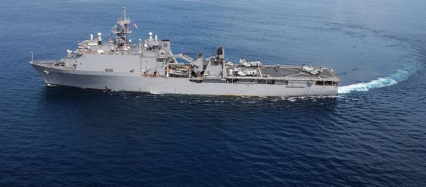 Buque USS Fort McHenry (archivo) Buque USS Fort McHenry (archivo) - Sputnik International