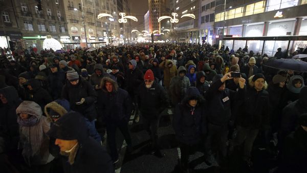 SERBIA PROTEST - Sputnik International