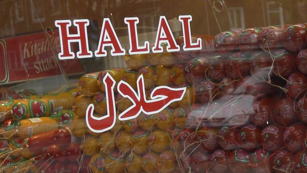 Halal butcher store in Amsterdam, Netherlands, Thursday March 31, 2011. - Sputnik International
