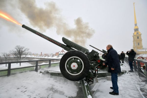 Russian President Vladimir Putin in the Peter and Paul Fortress - Sputnik International