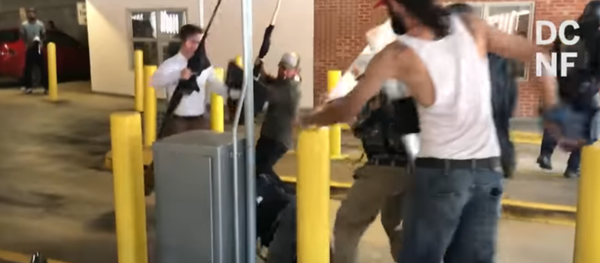 Charlottesville parking lot assault - Sputnik International