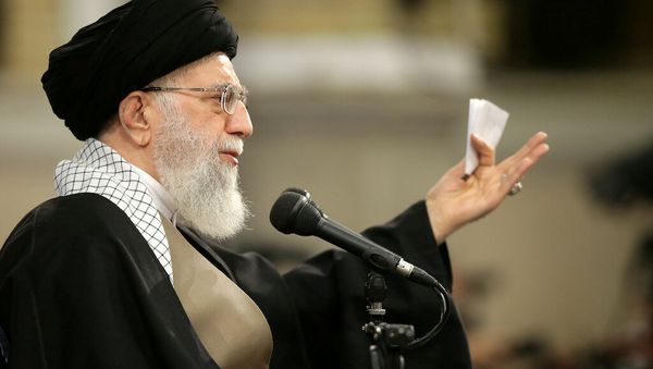 Iran's Supreme Leader Ayatollah Ali Khamenei meets with people of Qom, in Teheran, Iran, January 9, 2019 - Sputnik International