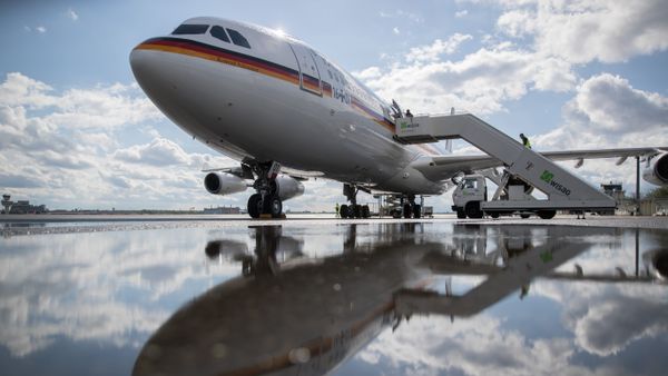 The Konrad Adenauer Airbus A340 waits to take German Chancellor Angela Merkel to Washington for talks with US President Donald Trump on April 26, 2018 at the military section of Tegel Airport in Berlin - Sputnik International