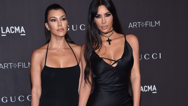 Kim Kardashian-West (R) and sister Kourtney Kardashian (L) arrive for the 2018 LACMA Art+Film Gala at the Los Angeles County Museum of Art in Los Angeles, California on November 3, 2018 - Sputnik International
