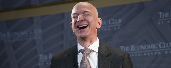 Jeff Bezos, Amazon founder and CEO, laughs as he speaks at The Economic Club of Washington's Milestone Celebration in Washington, Thursday, Sept. 13, 2018 Jeff Bezos, Amazon founder and CEO, laughs as he speaks at The Economic Club of Washington's Milestone Celebration in Washington, Thursday, Sept. 13, 2018 - Sputnik International