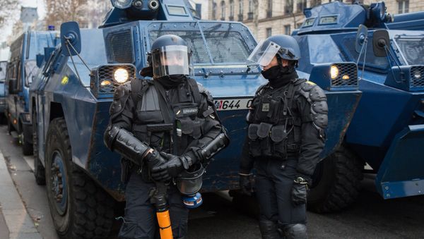 French police during the Yellow Vests protest in Paris - Sputnik International