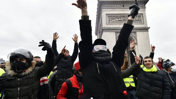 Yellow Vests protest in Paris - Sputnik International