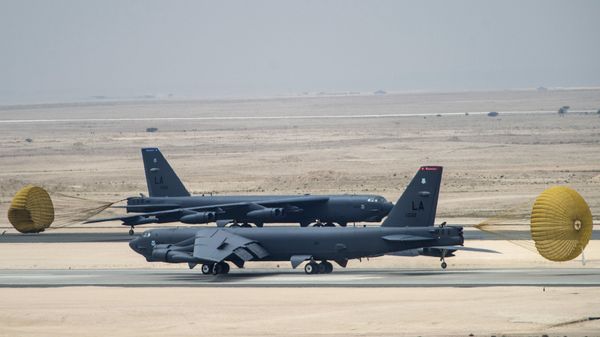 U.S. Air Force B-52 Stratofortress aircraft from Barksdale Air Force Base, Louisiana, arrive at Al Udeid Air Base, Qatar, Saturday, April 9, 2016. - Sputnik International