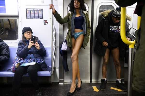 Nevermind the Chill: No Pants Subway Ride-2019 Takes Over the World - Sputnik International