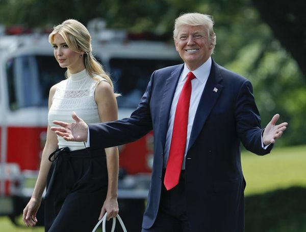 ‘Holy S***, Mary. You're Stacked’: Niece Claims Trump Ogled Her Body in Forthcoming Tell-All Book  - Sputnik International