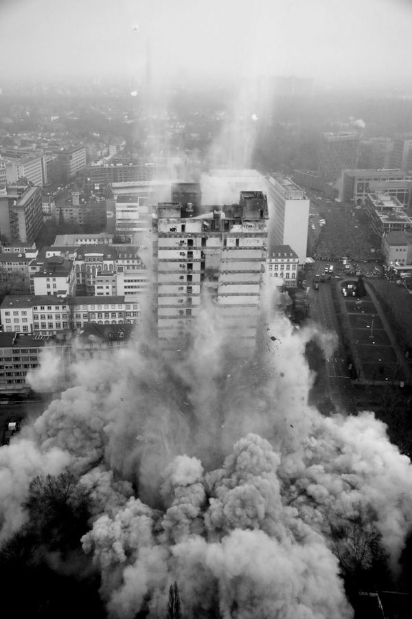 Symphony of Destruction: The Power of Bridge and Building Demolition Symphony of Destruction: The Power of Bridge and Building Demolition - Sputnik International