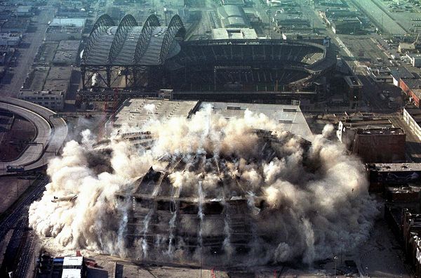 Symphony of Destruction: The Power of Bridge and Building Demolition Symphony of Destruction: The Power of Bridge and Building Demolition - Sputnik International