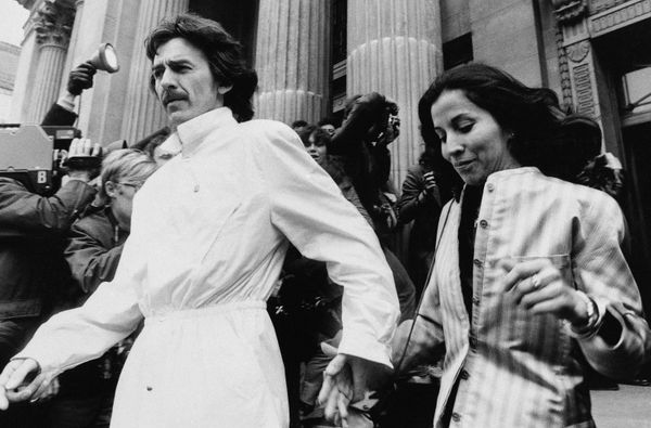 Former Beatle George Harrison and his Mexican-born wife Olivia - Sputnik International