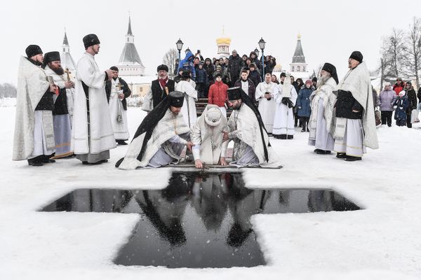 Consecration of a baptistery at the Valday Iversky Monastery Consecration of a baptistery at the Valday Iversky Monastery - Sputnik International