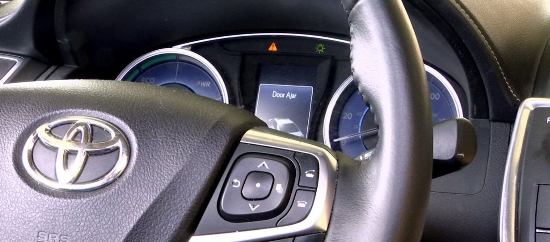 dashboard of a Toyota sedan dashboard of a Toyota sedan - Sputnik International, 1920, 19.01.2019