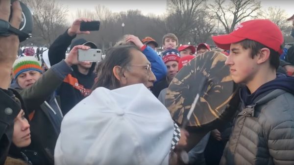 The Covington Catholic High School students and the Native American veteran - Sputnik International