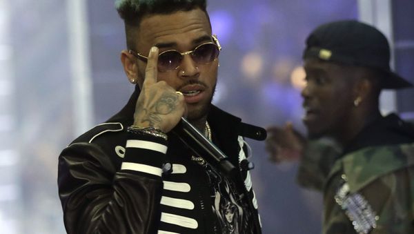 In this Sept.21, 2018 file photo, singer Chris Brown performs during Philipp Plein's women's 2019 Spring-Summer collection, unveiled during the Fashion Week in Milan, Italy. - Sputnik International