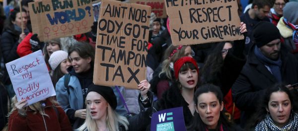 Protesters take part in the Women's March calling for equality, justice and an end to austerity in London, Britain January 19, 2019 - Sputnik International
