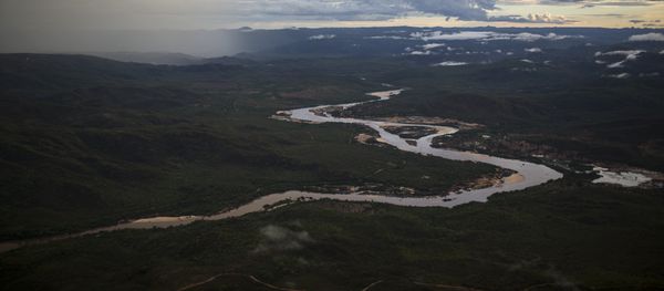 In this Nov. 18, 2015 photo, the Jequitinhonha River snakes across the landscape near Areinha, Minas Gerais state, Brazil. - Sputnik International