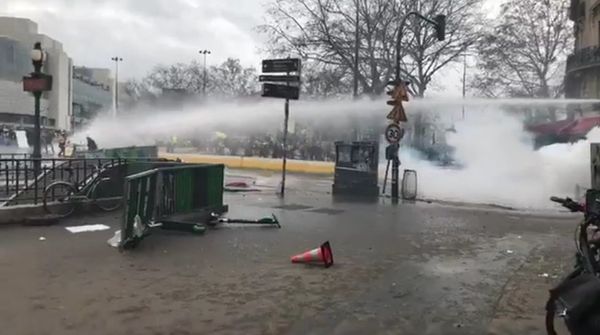 Yellow Vests Riot - Sputnik International