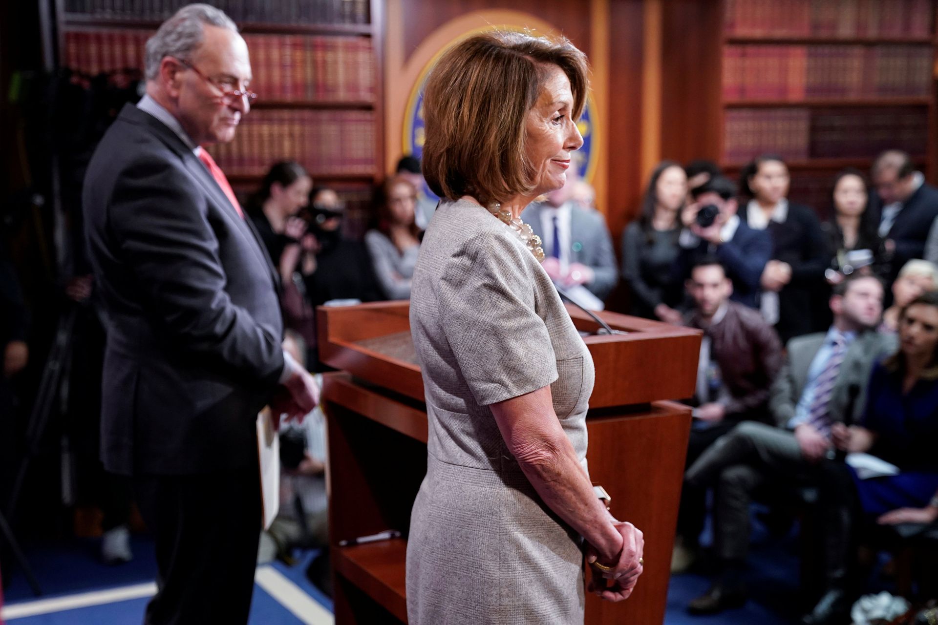 Biden Greenlights Democrats-Only $2-Trillion Coronavirus Relief Package, Senator Schumer Says - Sputnik International, 1920, 03.02.2021