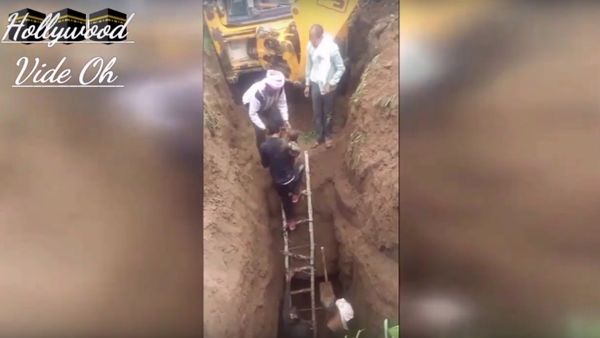 Two-year-old boy rescued after falling in 70-foot-deep borehole - Sputnik International