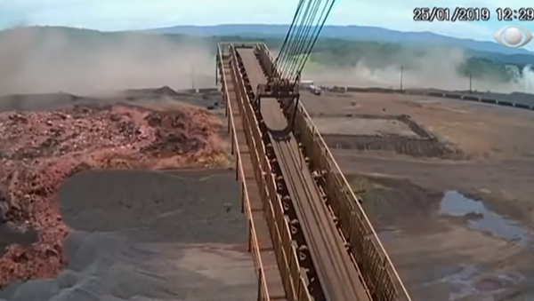 New footage shows the collapse of Brazil's Brumadinho dam - Sputnik International