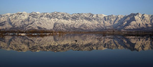snow-capped mountains are reflected in the Himalayan region of Kashmir on the border between India and Pakistan - Sputnik International