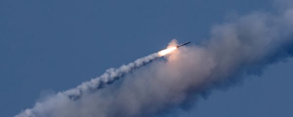 The Russian submarines Kolpino and Veliky Novgorod launch seven Kalibr cruise missiles at terrorist targets in Syria The Russian submarines Kolpino and Veliky Novgorod launch seven Kalibr cruise missiles at terrorist targets in Syria - Sputnik International