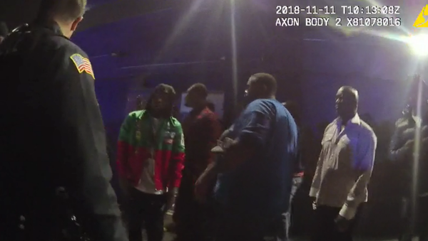 US police release footage from the night that security guard Jemel Roberson was shot and killed by Midlothian police officer Ian Covey. - Sputnik International