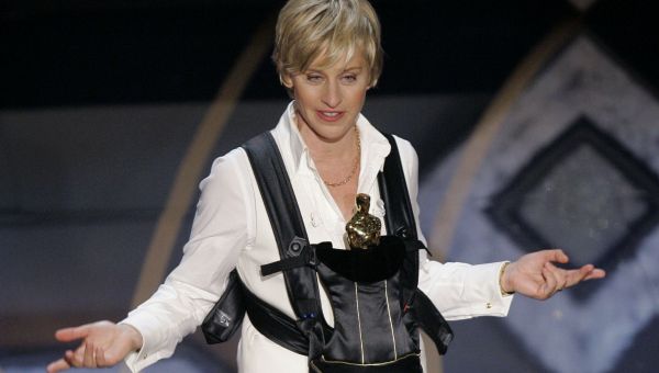 Oscar host Ellen DeGeneres performs during the 79th Academy Awards telecast on 25 February 2007, in Los Angeles.  - Sputnik International