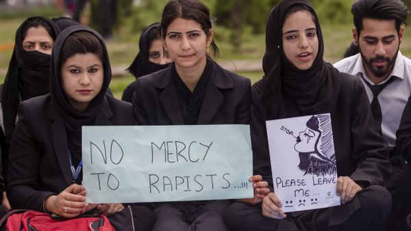 Kashmiri law students hold placards as they take part in protest against the rape and murder of an 8-year-old girl, in Srinagar, Indian controlled Kashmir, Wednesday, April 18, 2018 Kashmiri law students hold placards as they take part in protest against the rape and murder of an 8-year-old girl, in Srinagar, Indian controlled Kashmir, Wednesday, April 18, 2018 - Sputnik International