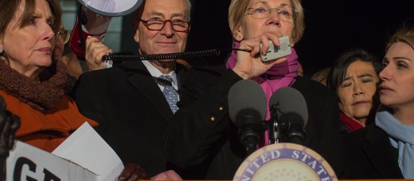 Elizabeth Warren Elizabeth Warren - Sputnik International