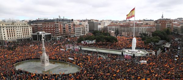 People gather during a protest called by right-wing opposition parties against Spanish Prime Minister Pedro Sanchez at Colon square in Madrid, Spain, February 10, 2019. People gather during a protest called by right-wing opposition parties against Spanish Prime Minister Pedro Sanchez at Colon square in Madrid, Spain, February 10, 2019. - Sputnik International