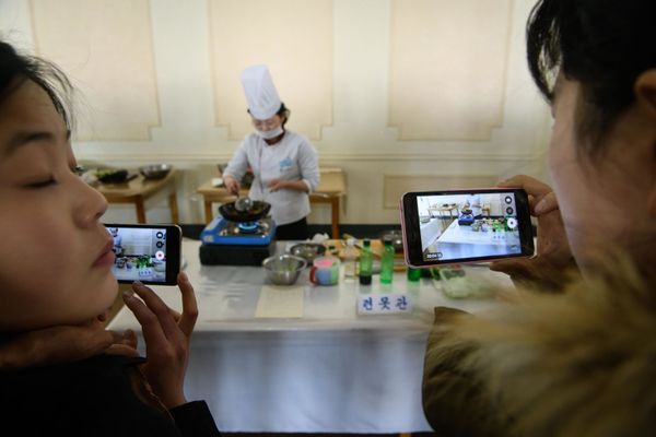 Iron Chef a la Pyongyang: North Korea Holds Cooking Contest Iron Chef a la Pyongyang: North Korea Holds Cooking Contest - Sputnik International