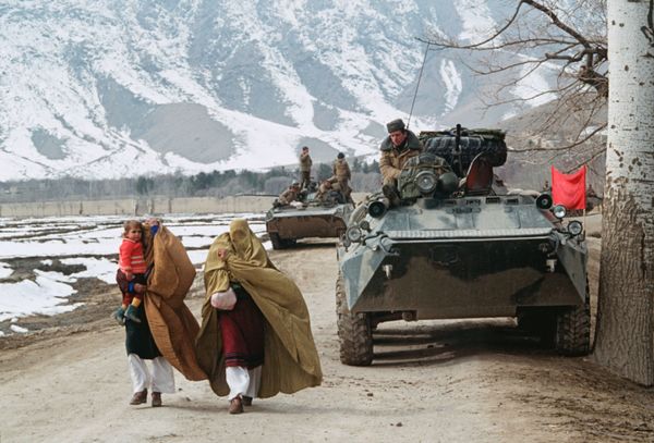 The first colum of Soviet troops crossing Salang Pass on the road home. The first colum of Soviet troops crossing Salang Pass on the road home. - Sputnik International