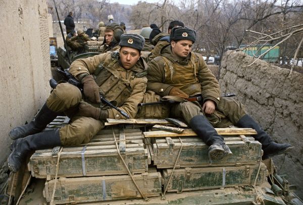 A Soviet light armoured unit near Bala Hisar Fort in Kabul. 1st of February 1989 A Soviet light armoured unit near Bala Hisar Fort in Kabul. 1st of February 1989 - Sputnik International