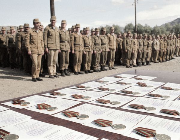 An awards and decoration ceremony in Afghanistan An awards and decoration ceremony in Afghanistan - Sputnik International